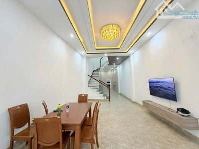 Nhà 3 tầng 3 mê đúc 2 mặt tiền thanh khê