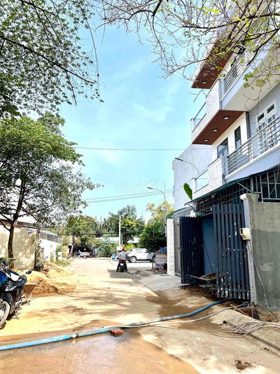 Đất 4x18, hẻm nhựa 8m, 50m ra mặt tiền, Ngã 3 Tam Đa, điện nước âm