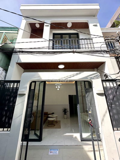 Nhà 1 trệt 1 lầu 4x12 gần chợ BÌNH LONG