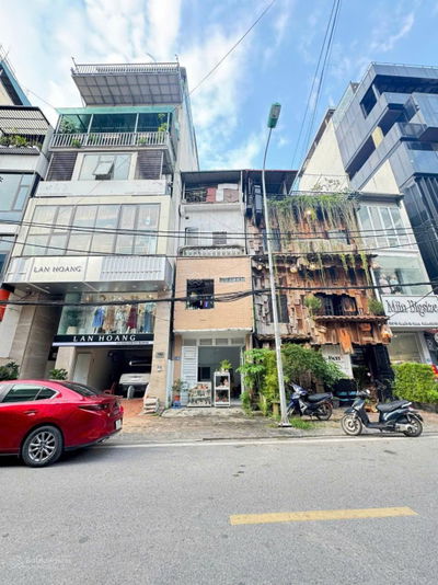 HÀNG TUYỆT CHỦNG MẶT PHỐ HOÀNG CẦU, LÔ GÓC DIỆN TÍCH 90M2 MẶT TIỀN KHỦNG 9M, HẠ SÂU CHỈ CÒN 46 TỶ