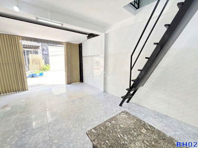 Nhà nguyên căn giá rẻ gần chợ Bình Thành