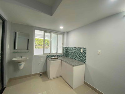 Phòng Ban Công Máy Lạnh Mới Full Nội Thất Giống Ảnh