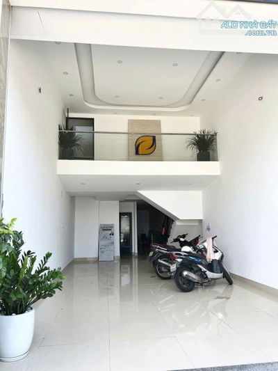 🔴 CHO THUÊ NHÀ 4 TẦNG MẶT TIỀN NGUYỄN PHƯỚC LAN, HÒA XUÂN  • Diện tích: 100m², sàn 380m²