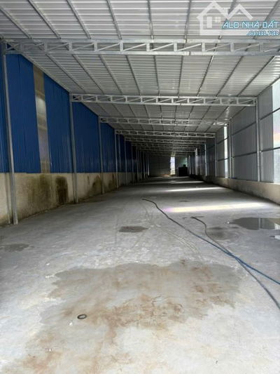 Cho thuê kho xưởng 850m2 ở phường Tân Hiệp TP Tân Uyên Bình Dương