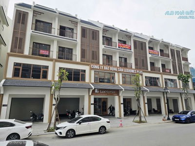 CHÍNH CHỦ BÁN GẤP CĂN LIỀN KỀ - HINODE ROYAL PARK - TỌA LẠC NGAY DƯỚI 5 TÒA CHUNG CƯ WISTE