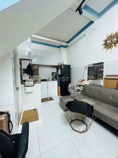 Cho thuê nhà mới full nội thất điện nước nhà nước