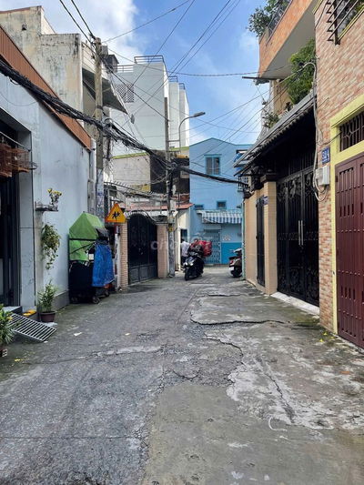 Bán nhà HXH gần MT đường kinh doanh🇻🇳 DT 4x11m🇻🇳 13,5tr