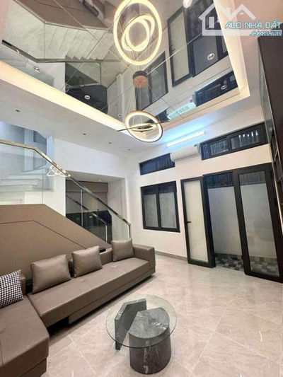 CHỦ MÓT BÁN NHÀ LIỄU GIAI - 40m2 4 TẦNG - TIỆN ÍCH NGẬP TRÀN - NHÀ ĐẸP Ở LUÔN - NHỈNH 8 TỶ