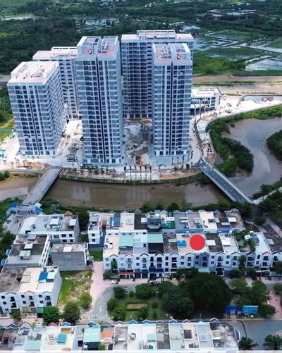 Nhà 3 tầng hoàn thiện view công viên, dòng tiền 30 triệu/tháng