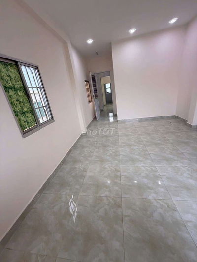 CHO THUÊ NHÀ MẶT TIỀN VÕ VĂN KIỆT Q5