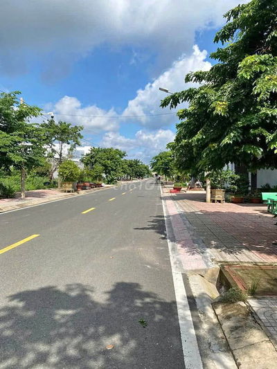 CUỐI NĂM BÁN GẤP ĐẤT ĐƯỜNG QL13, GẦN Khu công Nghiêp BECAMEX chỉ 500tr