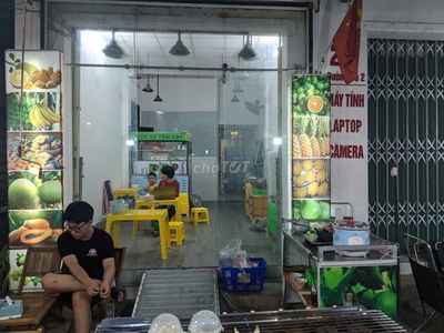 Sang quán ăn nhỏ đang kinh doanh