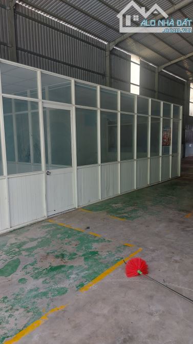 Cho thuê xưởng hoặc kho chứa hàng, phường An Phú 400m2. TP. Thuận An, Bình Dương