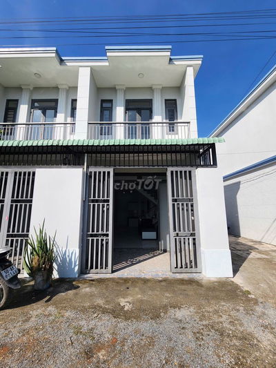 Nhà 1 lầu 1 trệt 2 phòng ngủ 2 toilet tặng full nội thất KDC Hạnh Phúc