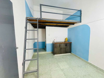 Cho Thuê Phòng Trọ Giá Rẻ - Gác Cao 2m | Ngay cầu Chà Và Q5 Q8