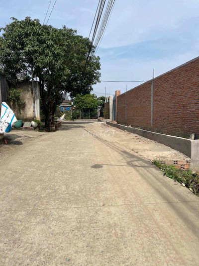 Đất xây nhà vườn gần cầu vượt Linh xuân