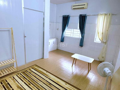 Phòng Lầu 1 – Có Bếp Riêng 3tr5