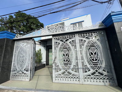 Nhà hẻm ô tô 1 trệt, 1 lầu, 3 phòng ngủ ở xã Bình Chánh