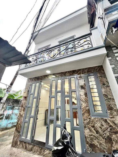 Nhà Mới 100% 4x8m 1Lầu Đúc (2PN 2WC) Hẻm 3Gác. 449// Hương Lộ 2