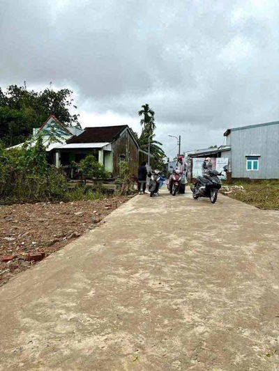 đất ô tô Thôn La Bông xã Hoà Tiến hơn 110m2