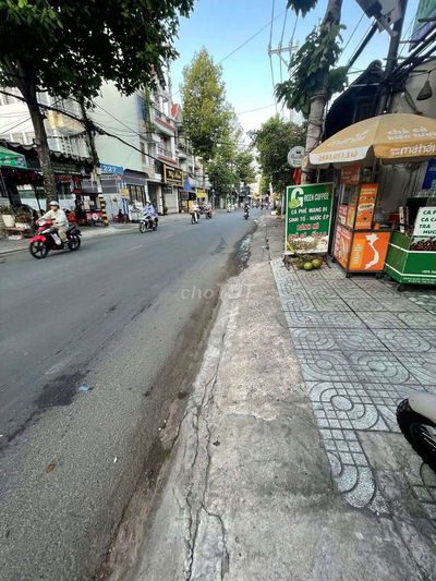 Nhà 5mx35m Mặt Tiền Huỳnh Thị Hai, P.Tân Chánh Hiệp. 1Trệt 1 Lầu 1 Tum