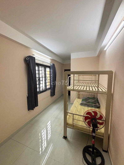 Phòng trọ gần trung tâm q1