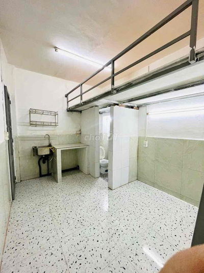 PHÒNG TRỌ CÓ GÁC THUẬN TIÊN QUA TÂN PHÚ