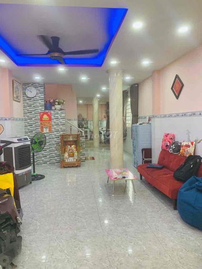 Nhà LÔ GÓC 4 TẦNG Dt Khủng 70m2 Ngang 4x18m - HẺM XE HƠI - Sổ VUÔNG HC