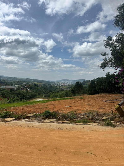 Chính chủ cần bán Lô đất 5x40 có sẵn 100m ONT. View Tượng Phật.