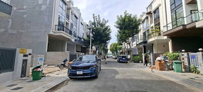 CHO THUÊ MẶT BẰNG TẦNG TRỆT MẶT TIỀN ĐƯỜNG N1 BÁT NÀN 50m² CÓ HẦM XE