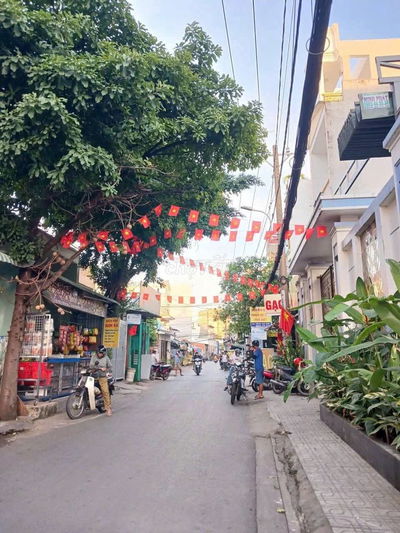 Nhà 413/ Lê Văn Qưới - 53m2 - 4x13m, hẻm 6m, 2 tầng, giá 5,05 tỷ