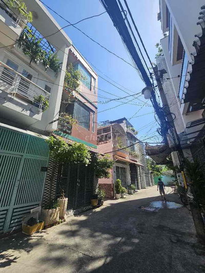 Tân Phú Nguyễn Sơn hàng Vip-Chỉ 6Tỷ Hơn -ngang gần 5m-XE HƠI Ngủ Nhà