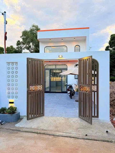 Nhà làu lửng 1/Phan Đăng Lưu gần chợ Bưng Cầu ngay Uỷ Ban. đường 4,5m