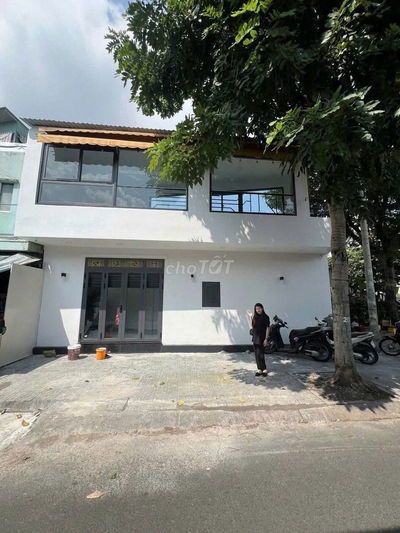 Góc 2 Mặt Tiền Hoàng Sa Q1 Ngang 10m 1 Lầu Vìa Hè Rộng Sát HaiBàTrưng