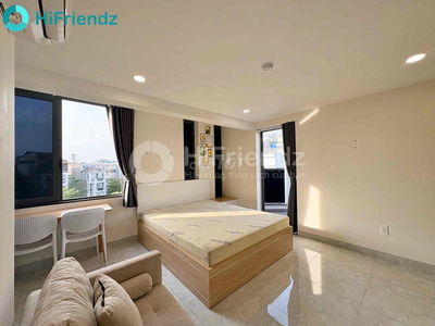 Phòng Studio đẹp có ban công ngay trung tâm PMH