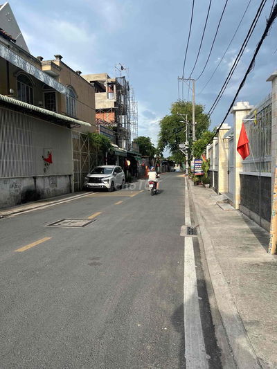 1/ đường Lê Thị Hà, xã Hóc Môn, Tp. HCM