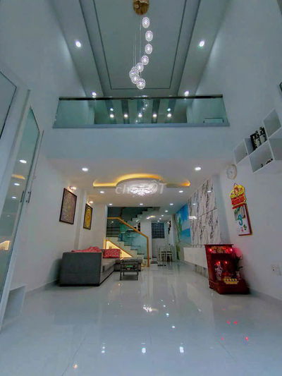 Cho thuê nhà nguyên căn có nội thất, 17,5 triệu  giáp tên lửa