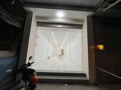 Cho thuê nhà mặt tiền P10, Q6, 20 triệu