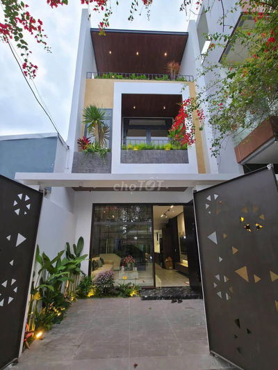 Bán nhà 2 tầng Full Nội Thất Sang Trọng