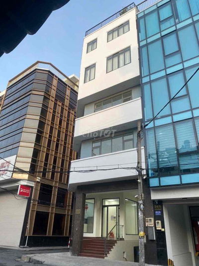 Toà nhà văn phòng đường Võ Oanh phường Thạnh Mỹ Tây