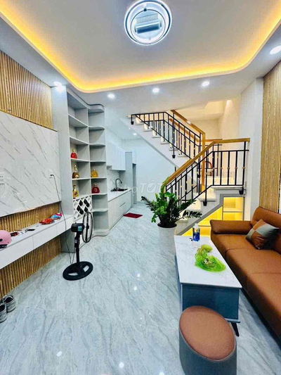 Bán Nhà ngay Trần Xuân Soạn - Lâm Văn Bền, 4x8m, trệt lầu , 2 PN