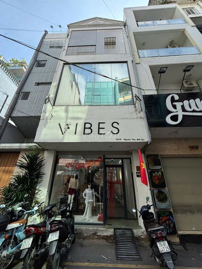 NGANG 4,5M NGUYỄN THÁI BÌNH QUẬN 1