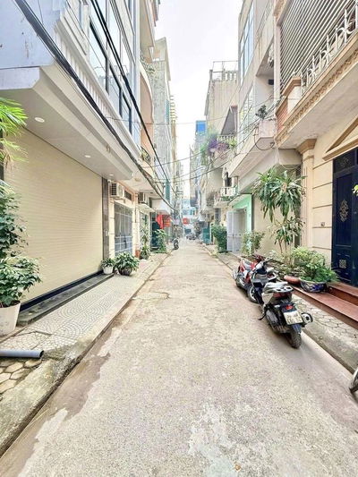 PHÂN LÔ Ô TÔ 193 NGUYỄN KHANG 12.5 TỶ - 2 MẶT NGÕ - 43M -30M RA PHỐ