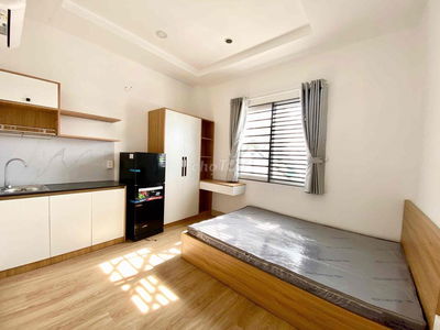 Căn Hộ Studio Full nt cửa sổ thoáng new 100% - Gần CV Làng Hoa