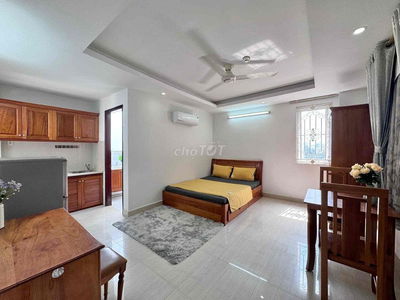 CHDV FULL NỘI THẤT 30m2, MÁY GIẶT RIÊNG NGAY BỜ KÈ TRƯỜNG SA