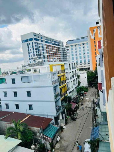 SÁT VÁCH ĐH VĂN LANG - Căn hộ 6 Tầng - 150M2 - Ngang 10M