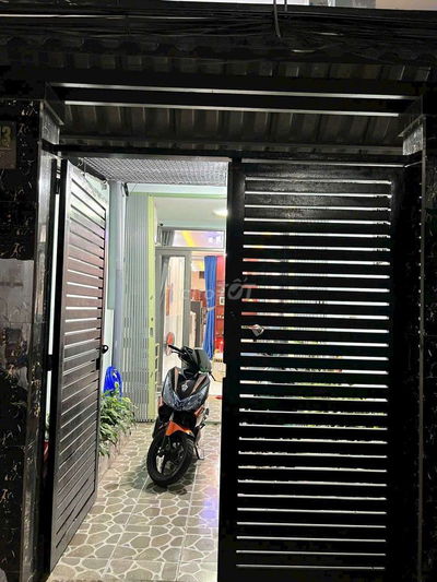 Cho thuê nhà gác lửng 90m2 xã bình hưng ql50