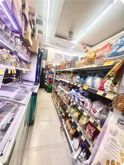 MẶT TIỀN ĐƯỜNG KHU VỰC BUÔN BÁN SẦM UẤT - NGAY LĂNG CHA CẢ- NGANG 5,5M