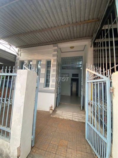 NHÀ CẤP 4 GIÁ TỐT – 1 SẸC TÂN THỚI NHÌ 12, HÓC MÔN – CHỈ 830 TRIỆU