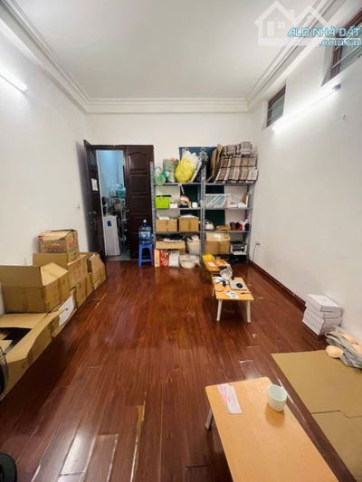 NGHĨA ĐÔ – PHÂN LÔ BÀN CỜ – Ô TÔ TRÁNH – 2 THOÁNG – 43.5M² – 5 TẦNG – 17.3 TỶ